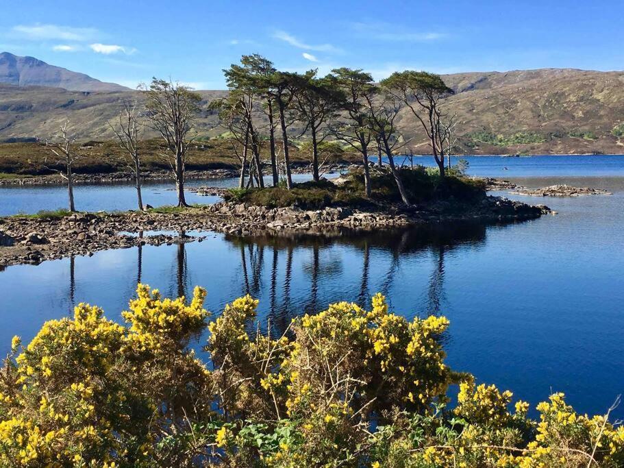 Beautiful Cottage In A Wonderful Highland Setting Drumbeg Extérieur photo